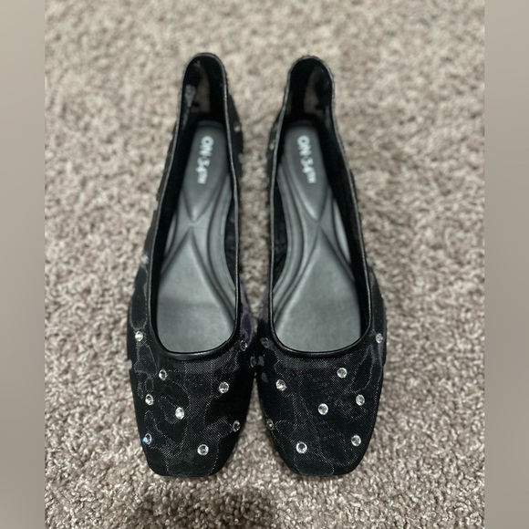 On 34th Macy’s Women’s Naomie Ballet Flats Created for Macy’s Like New ,size 9.5 - Picture 4 of 8